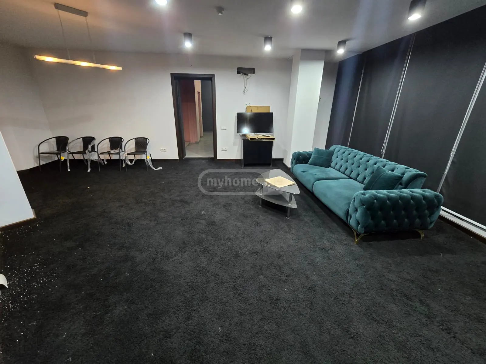 Universal Commercial Area For Rent In Old Batumi District, In Batumi view 2