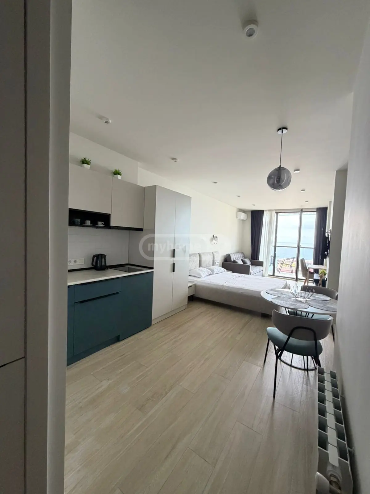 1 Room Apartment For Rent In Old Batumi District, In Batumi view 1