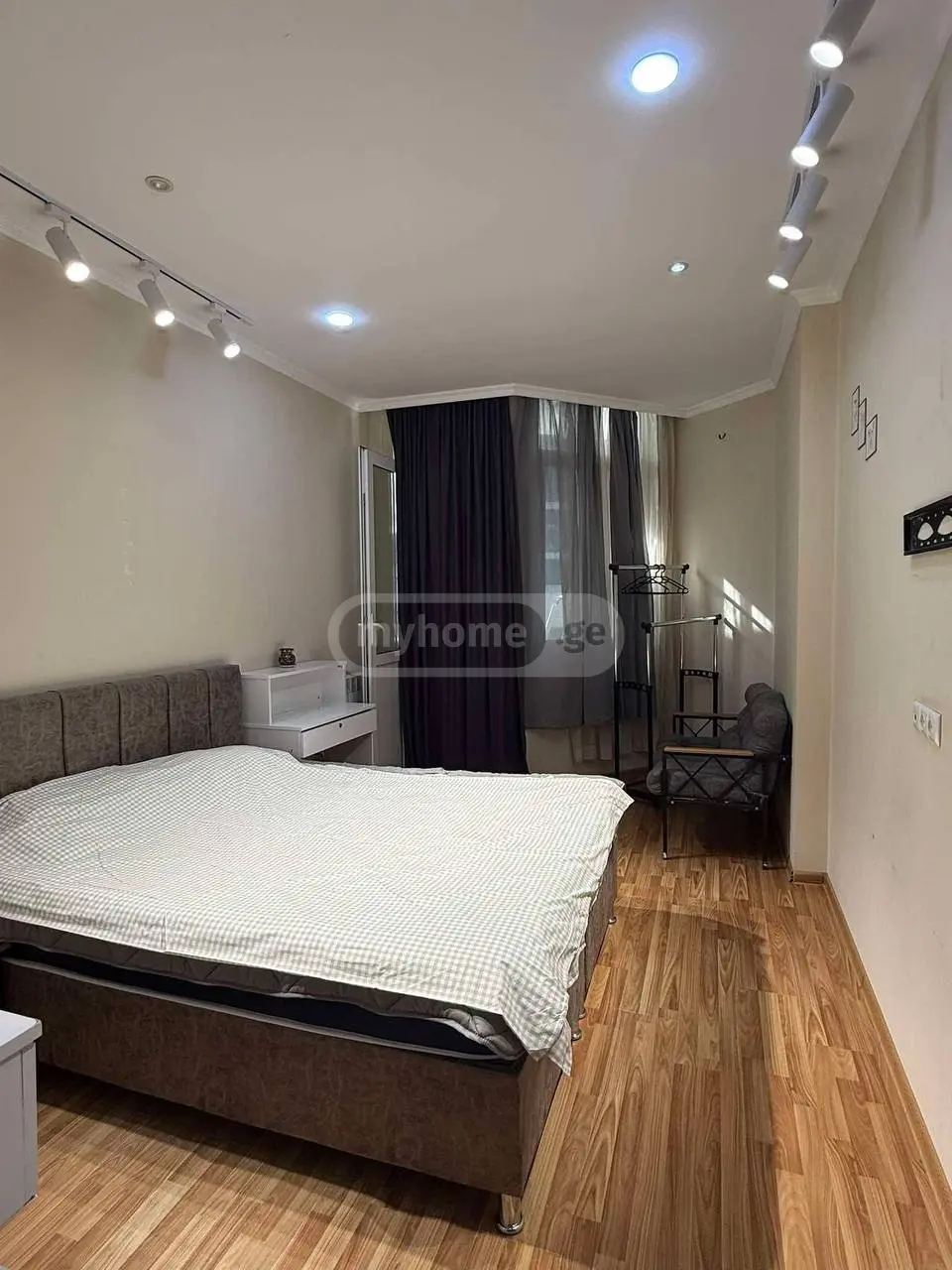 3 Room Apartment For Rent In Old Batumi District, In Batumi view 5