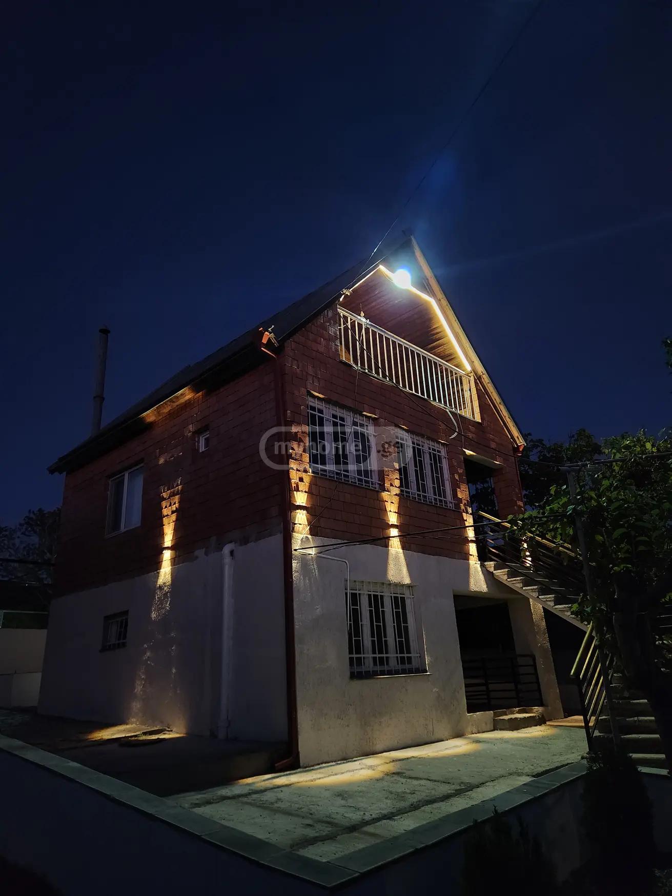 4 Room Private House For Sale view 3