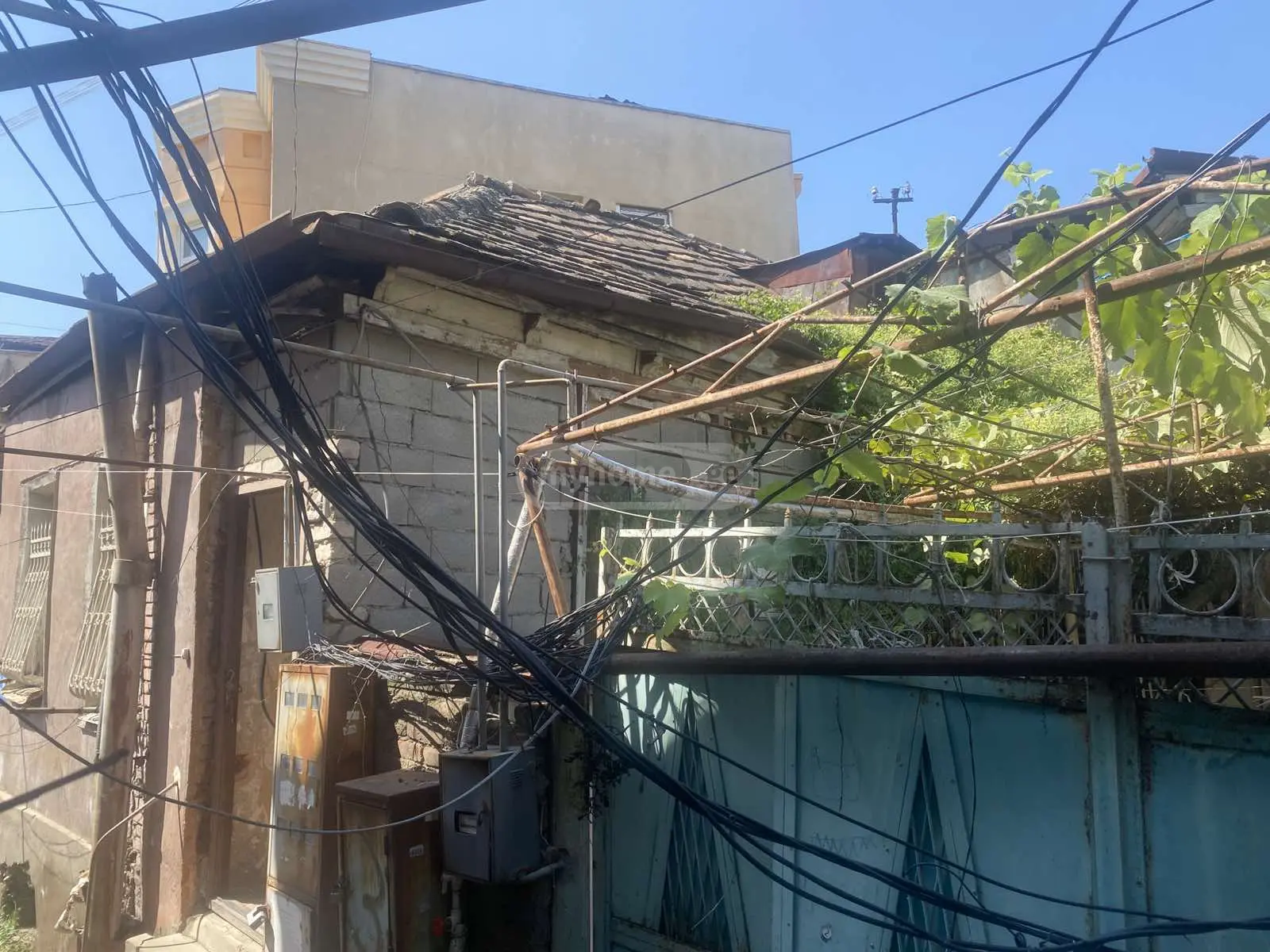 2 Room Private House For Sale view 5