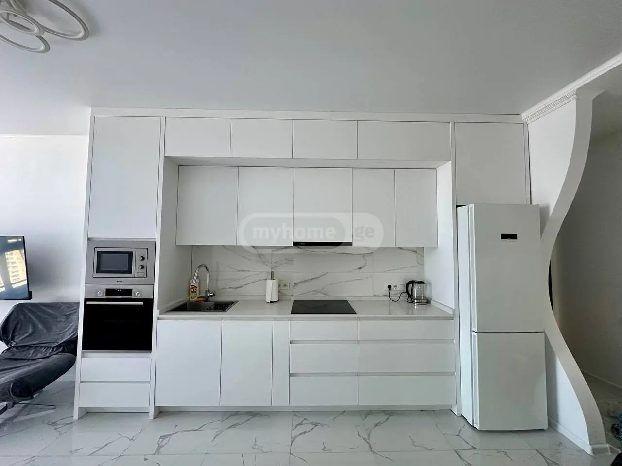 2 Room Apartment For Rent In Old Batumi District, In Batumi view 1