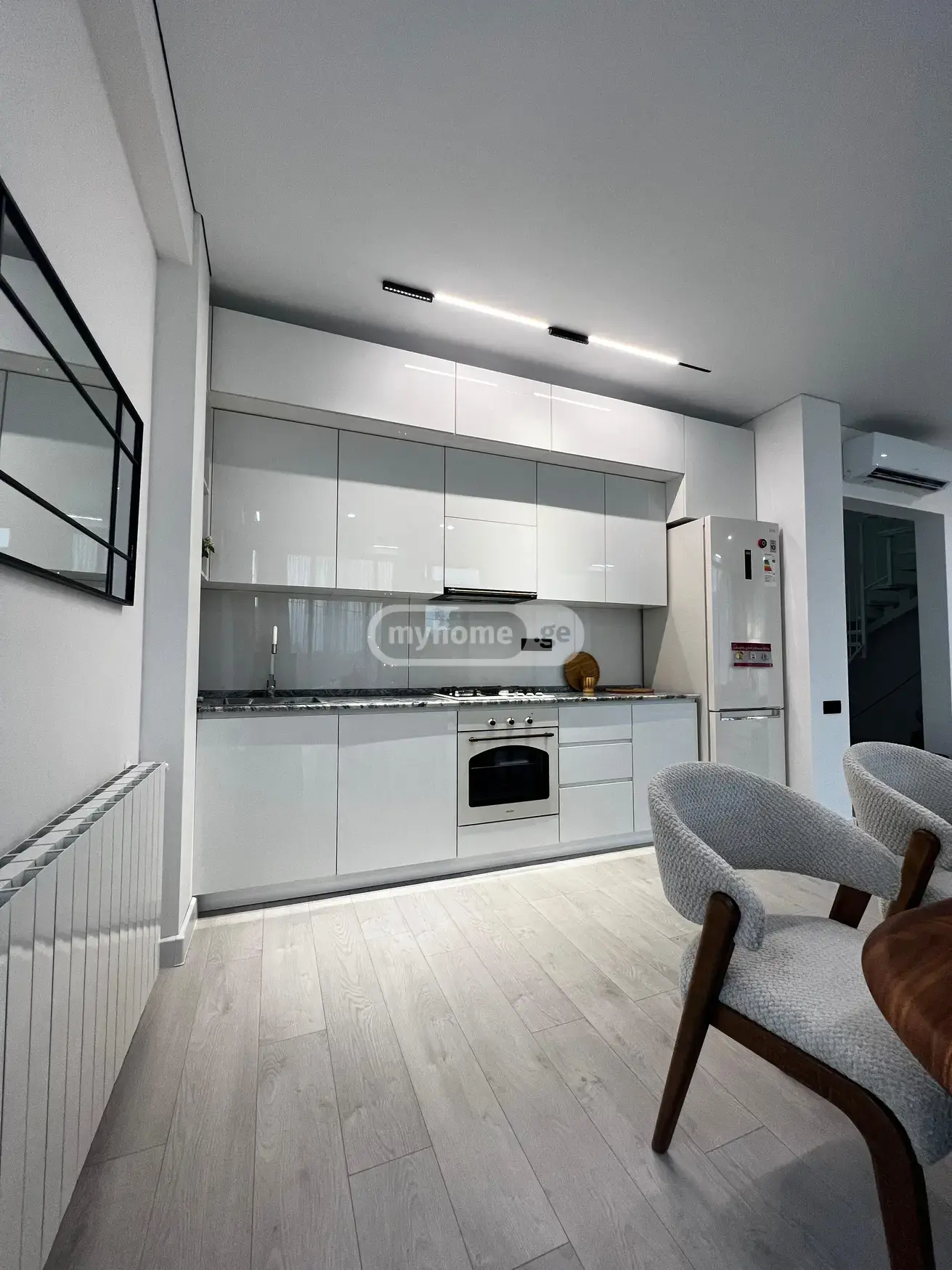 3 Room Private House For Rent In Kakhabri District, In Batumi view 4