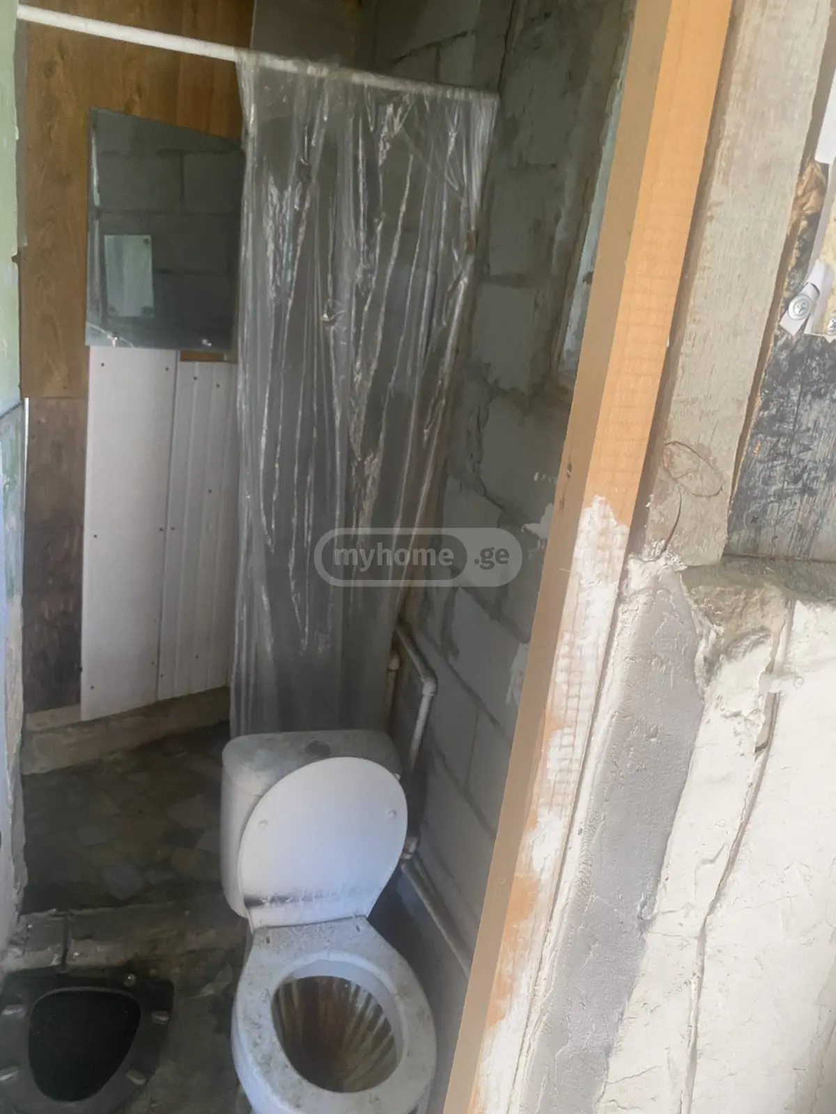 2 Room Private House For Sale view 9