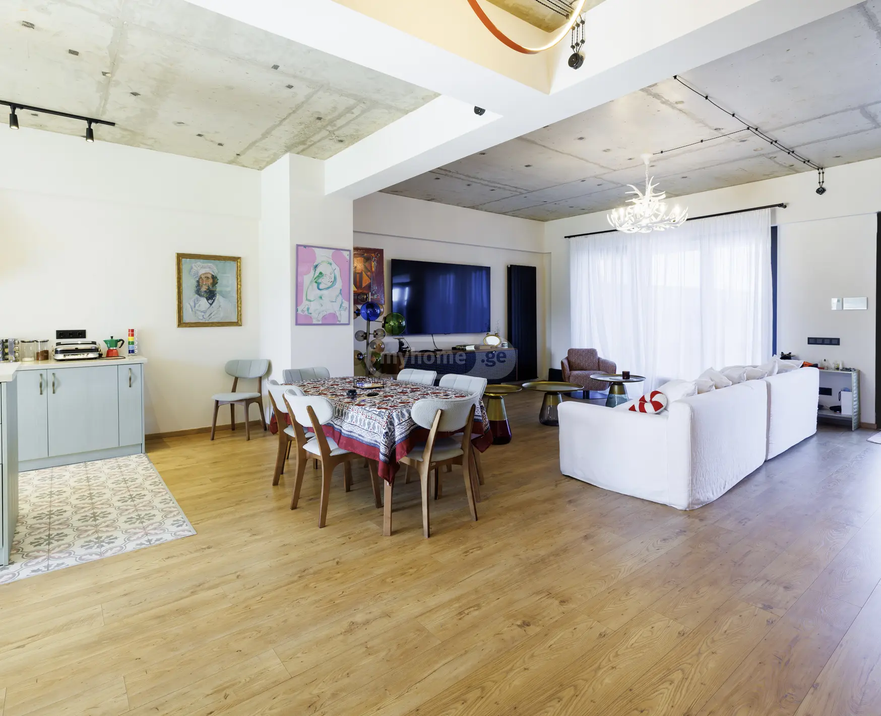 6 Room Private House For Sale view 8