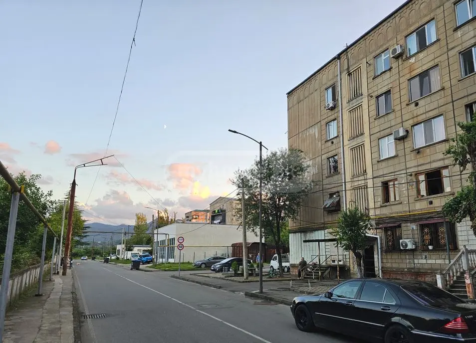 Universal Commercial Area For Rent In Zestaphoni view 2