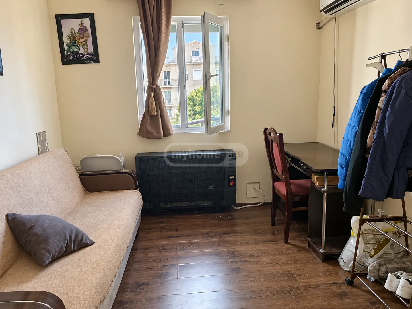 4 Room Private House For Sale view 9