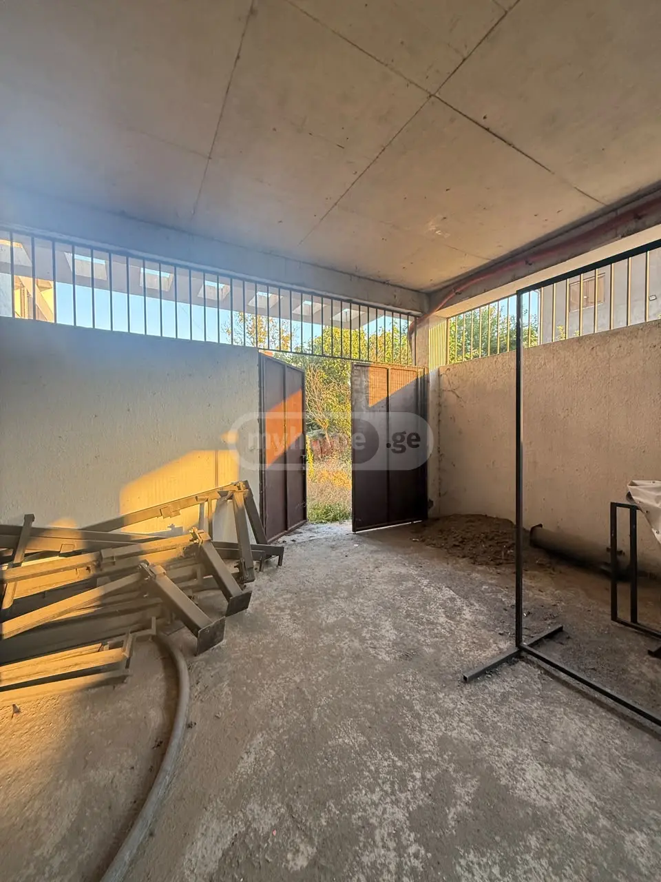 Warehousing Commercial Area For Sale In Isani view 12
