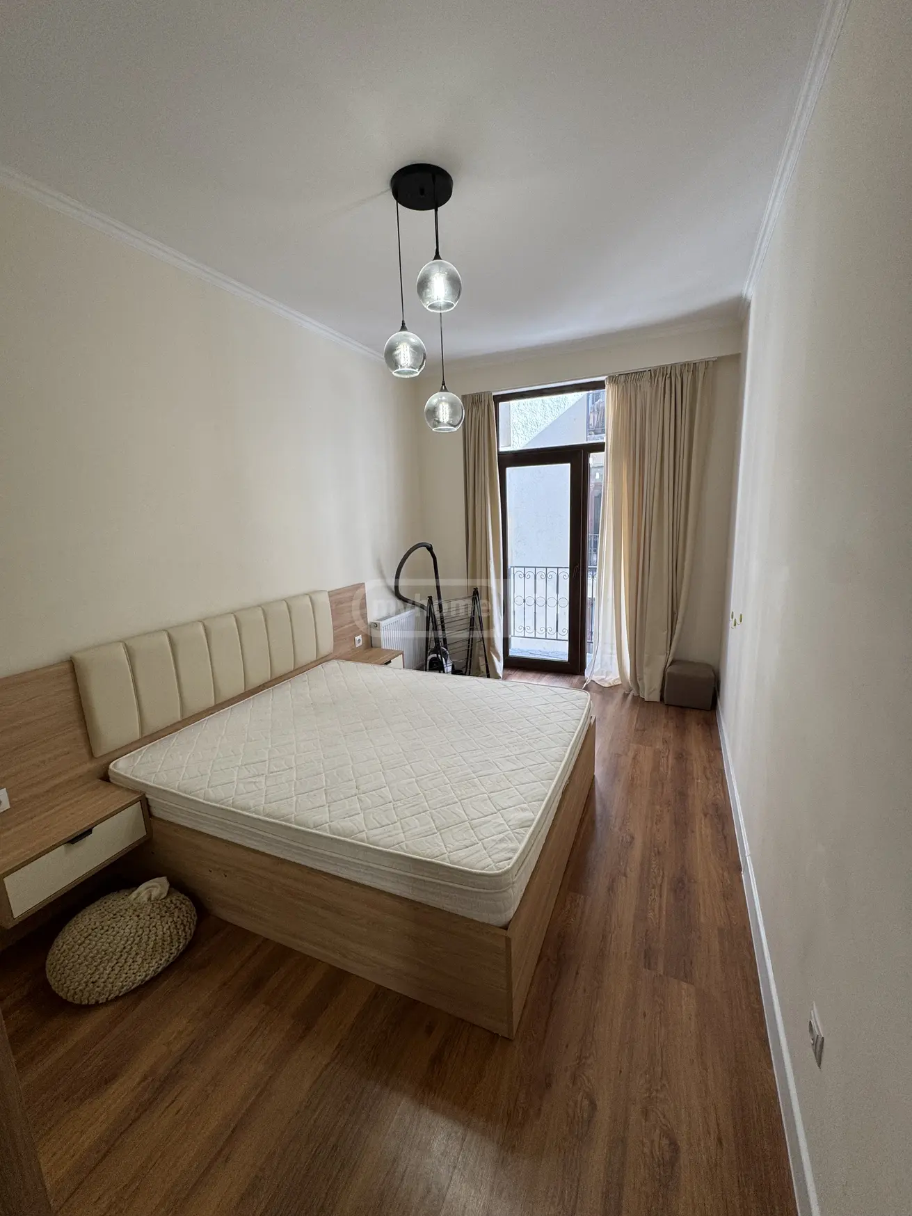 3 Room Apartment For Rent In Vera view 5