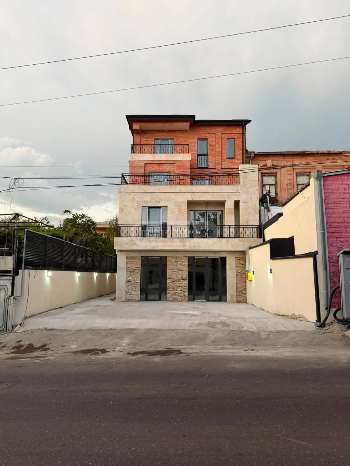 Universal Commercial Area For Rent Mepetubani, In Qutaisi view 1