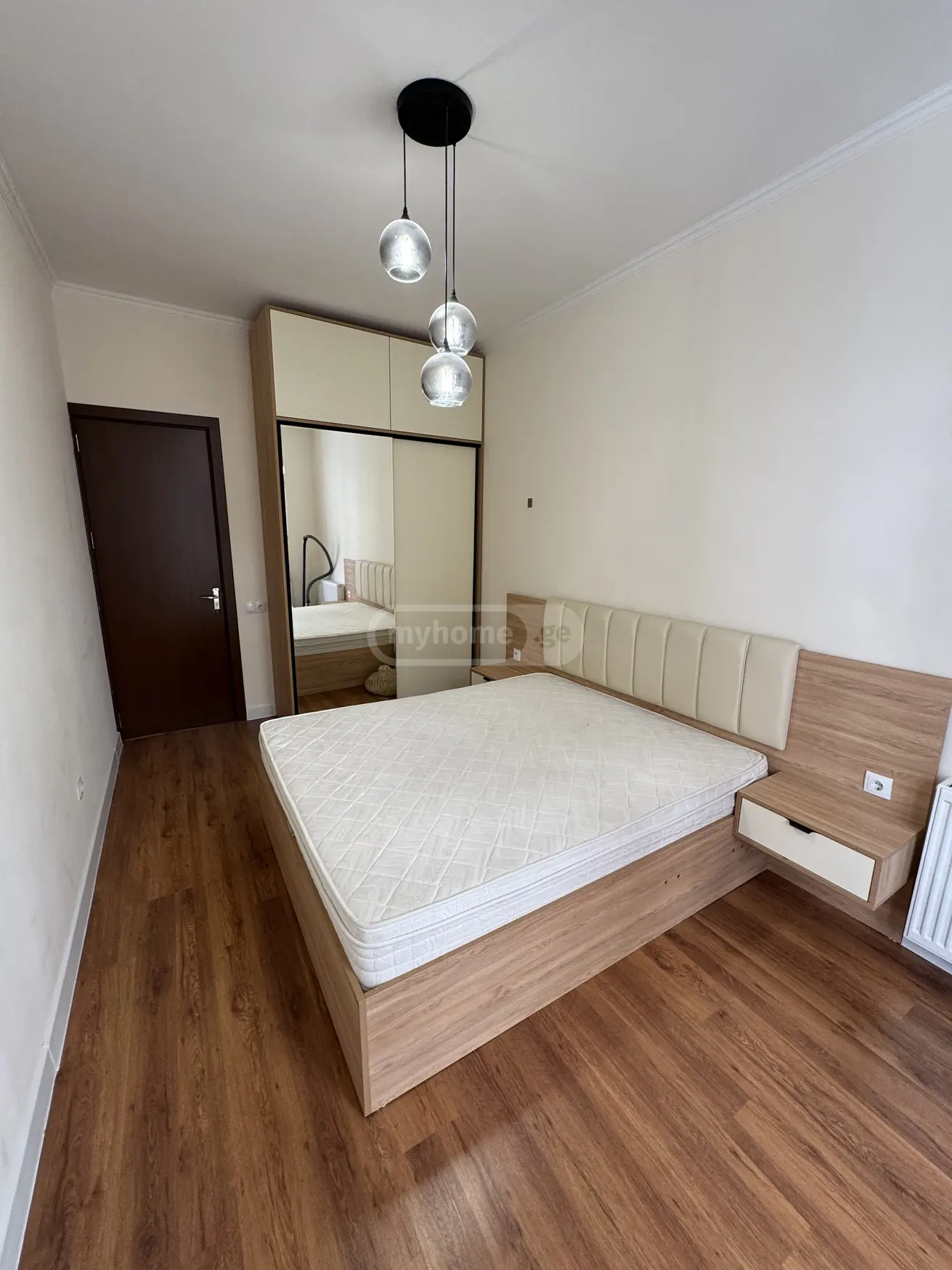 3 Room Apartment For Rent In Vera view 6