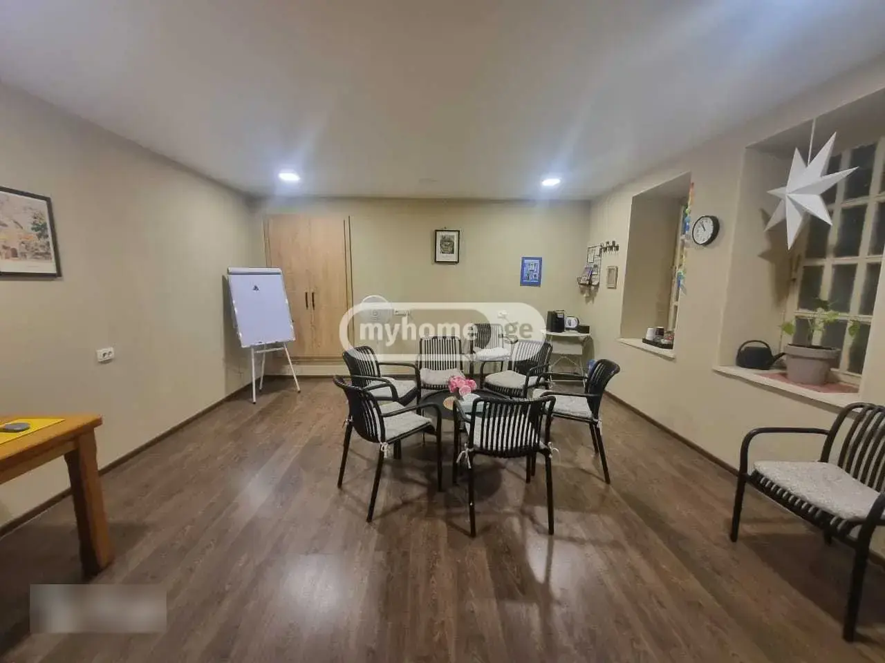 Office Commercial Area For Sale In Vera view 2