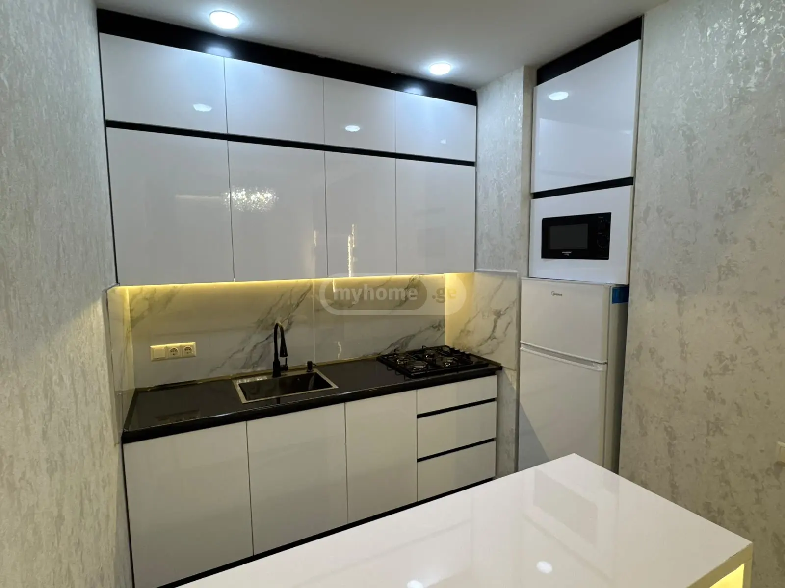 3 Room Apartment For Rent In Kobuleti view 6