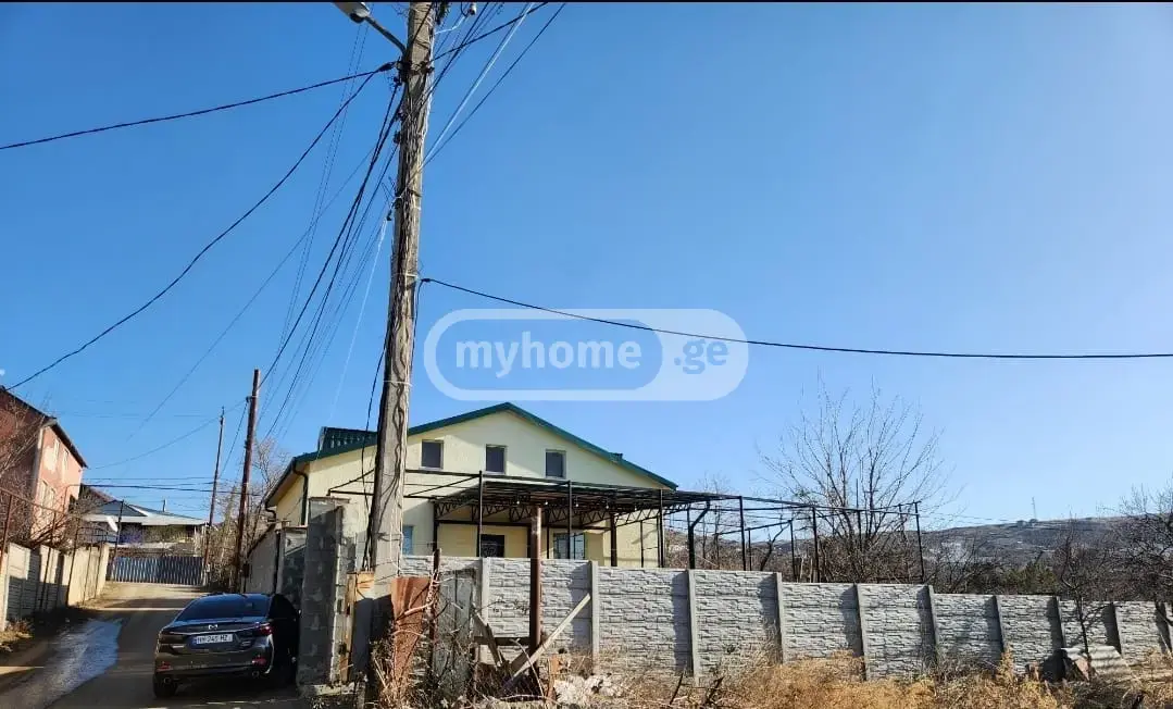 10+ Room Private House For Sale In Mukhiani view 2