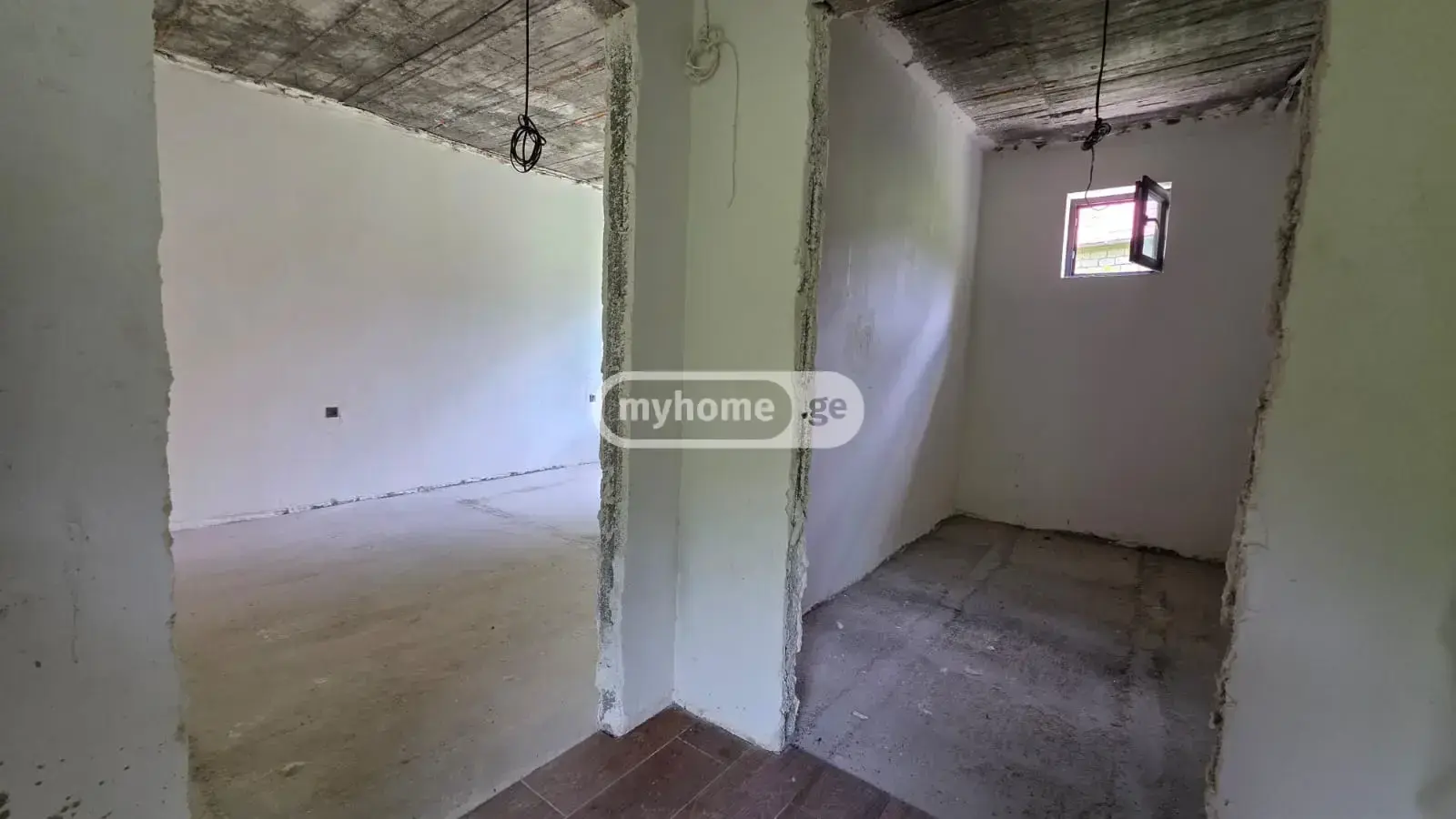 7 Room Private House For Sale view 12