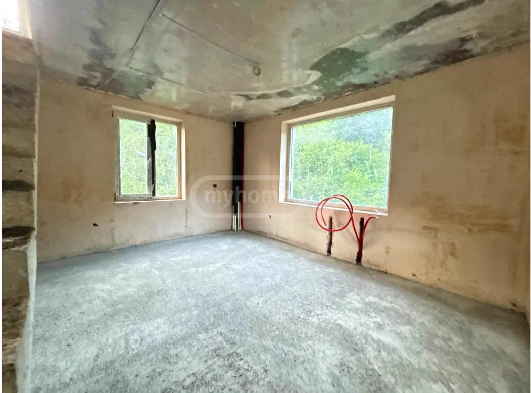 8 Room Private House For Sale view 8