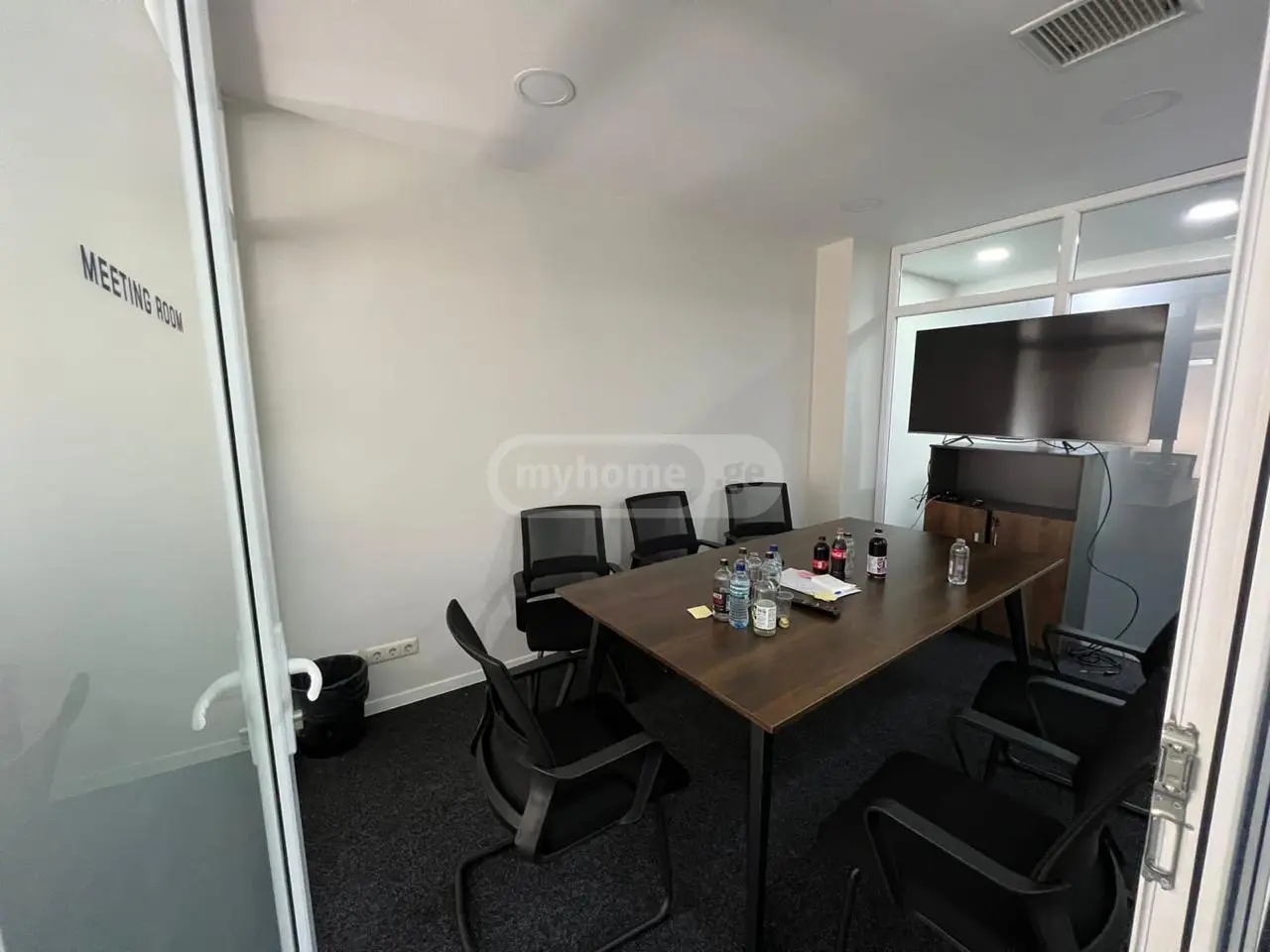 Office Commercial Area For Rent In Mtatsminda view 2