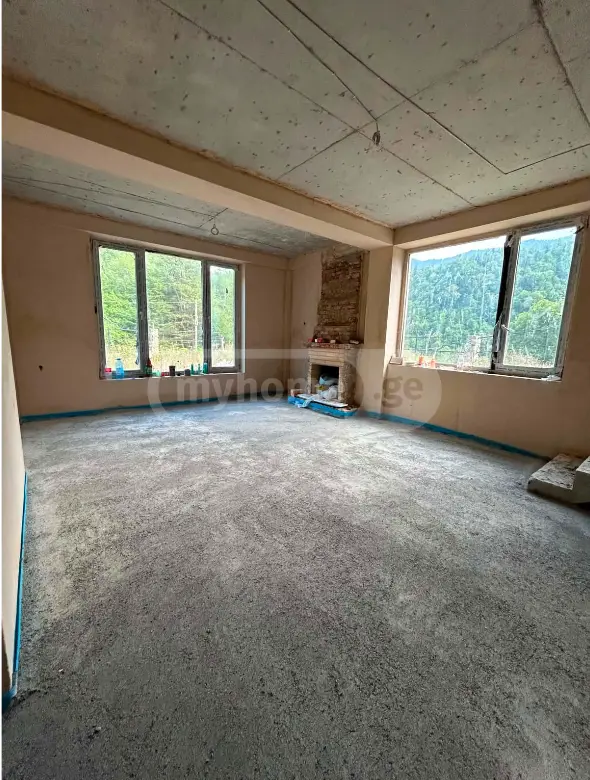 8 Room Private House For Sale view 6