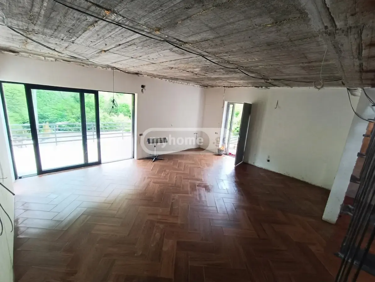 7 Room Country House For Sale view 11