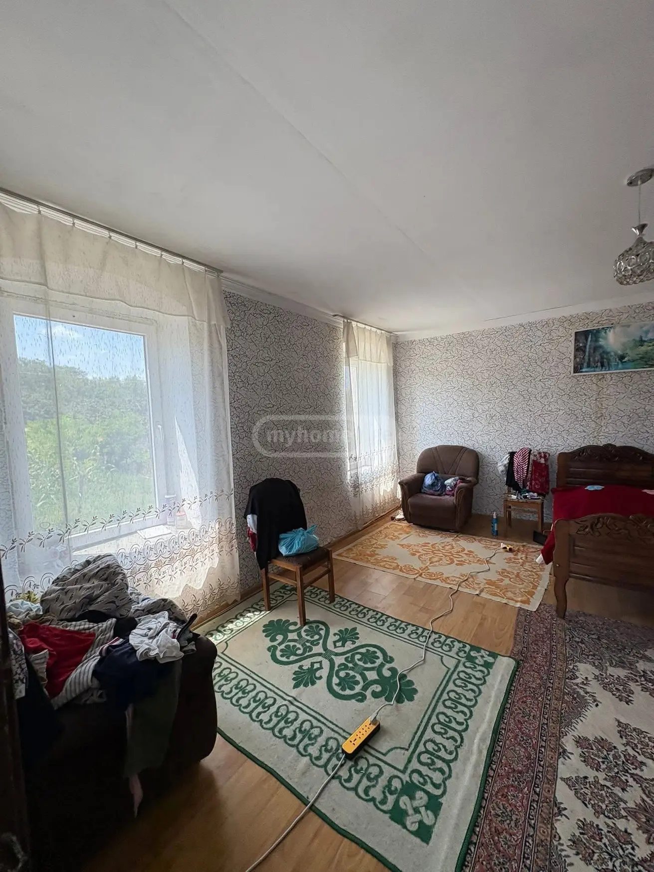 6 Room Private House For Sale view 2