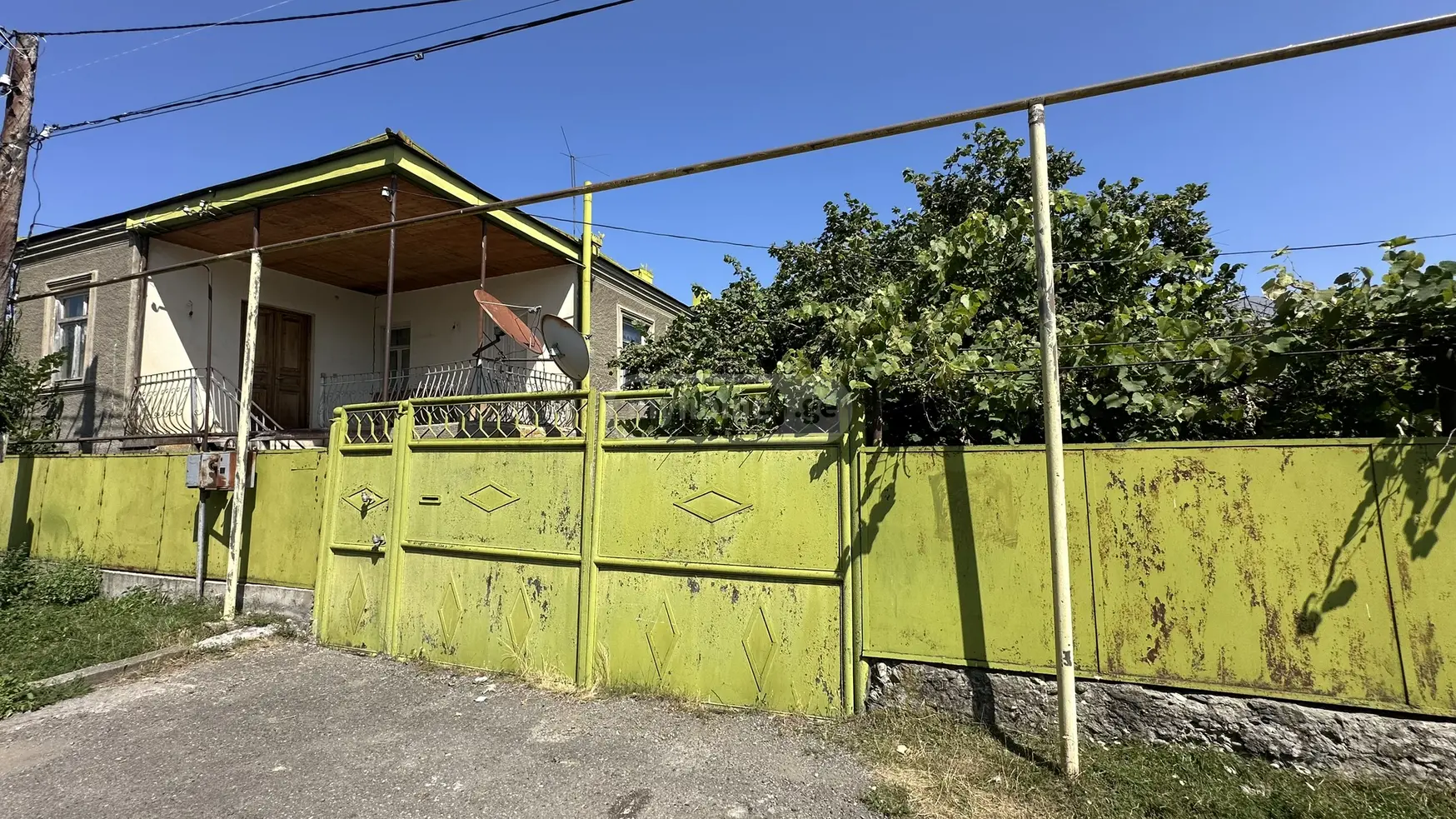 9 Room Private House For Sale view 1