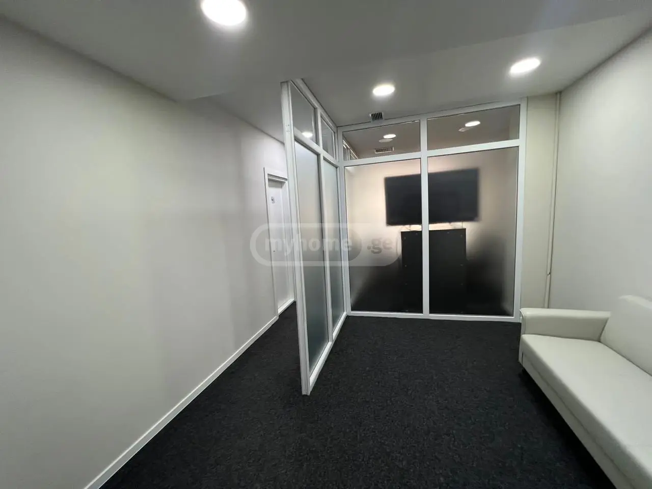 Office Commercial Area For Rent In Mtatsminda view 6