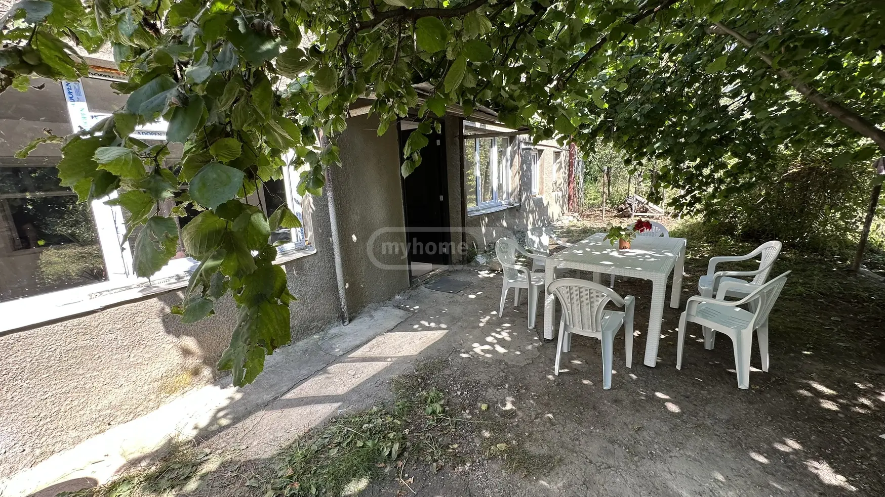 9 Room Private House For Sale view 13