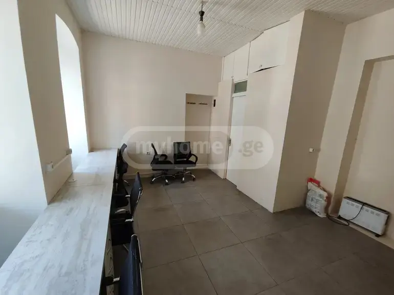 Universal Commercial Area For Rent In Didube view 2