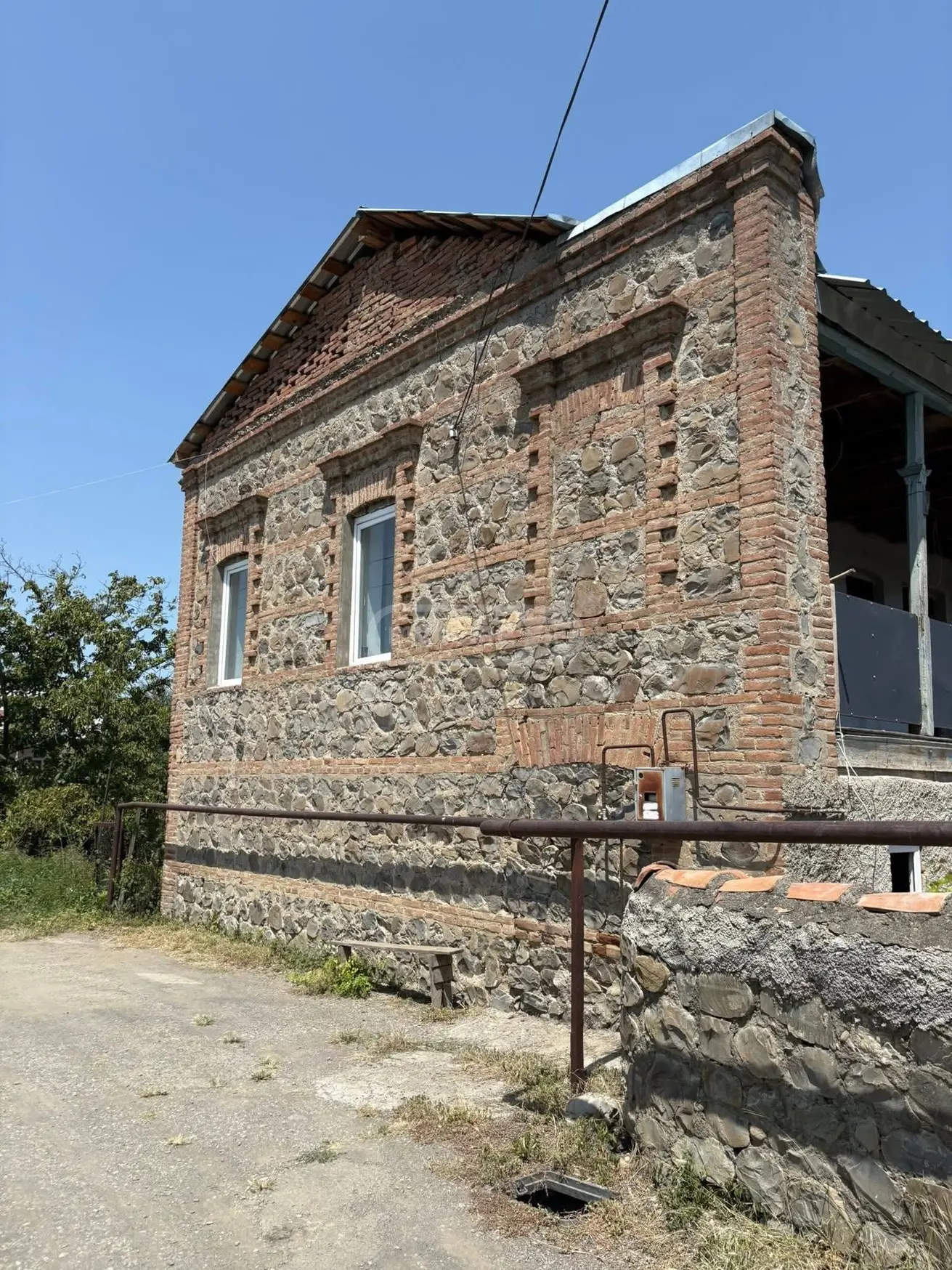 6 Room Private House For Sale view 1