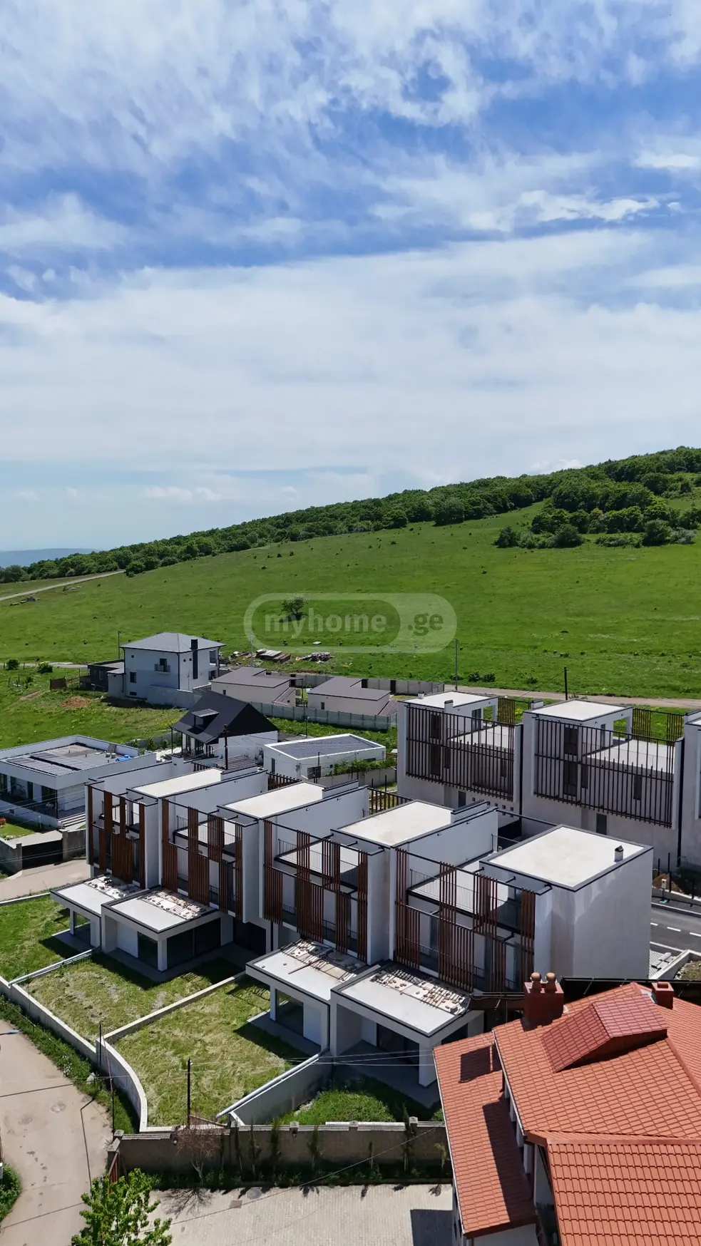 5 Room Private House For Sale view 3