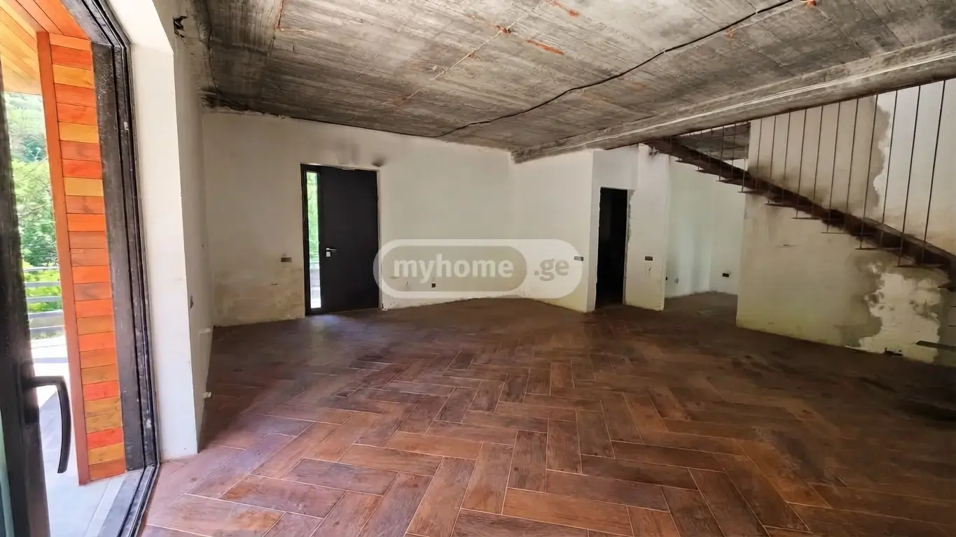 7 Room Country House For Sale view 13
