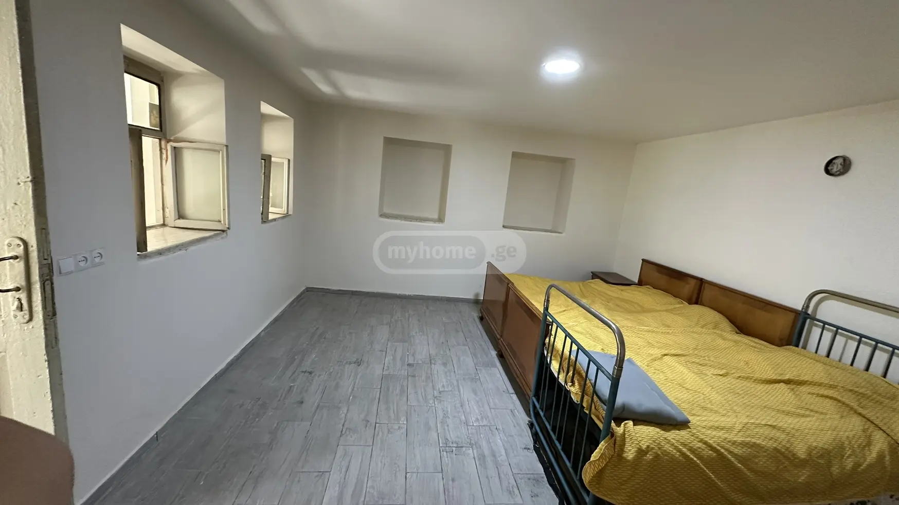 9 Room Private House For Sale view 10