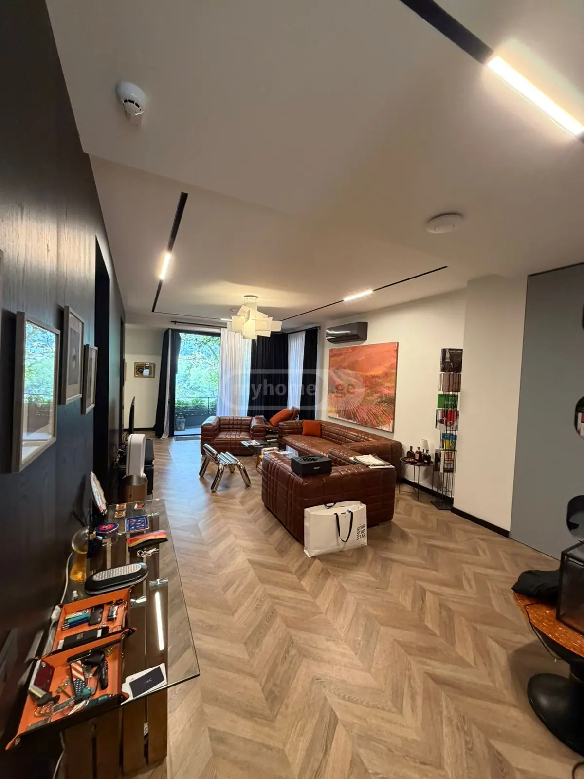 5 Room Private House For Rent In Vera view 2