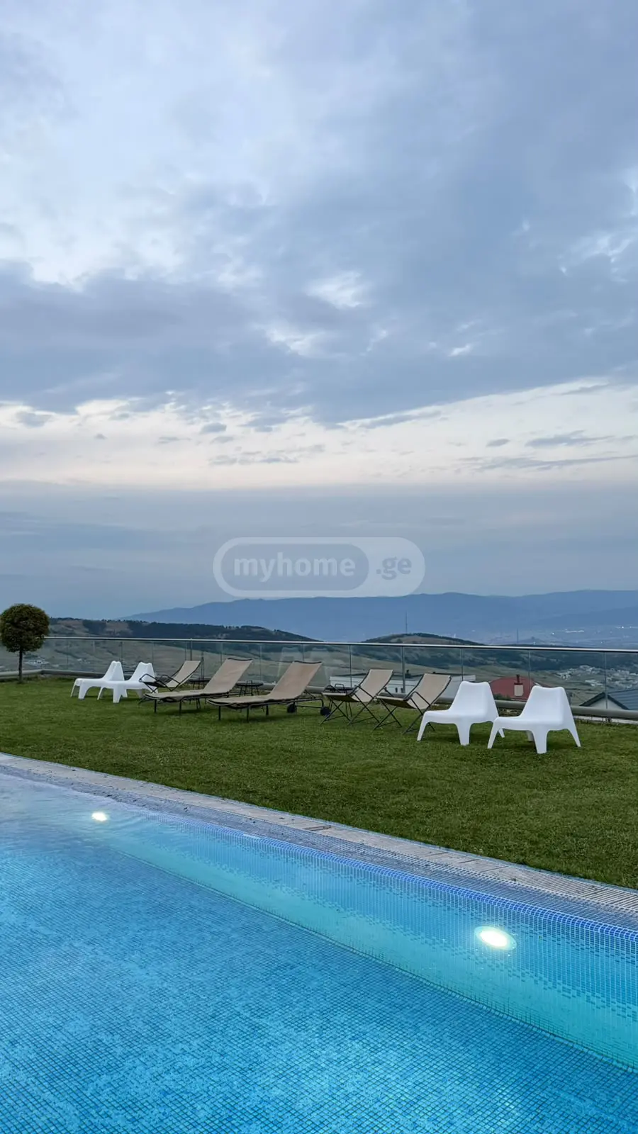 7 Room Private House For Rent In Sololaki view 4