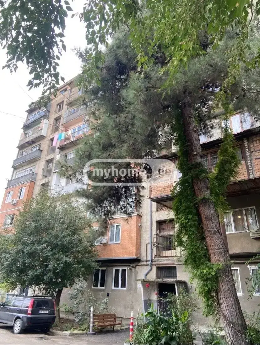 3 Room Apartment For Sale view 4
