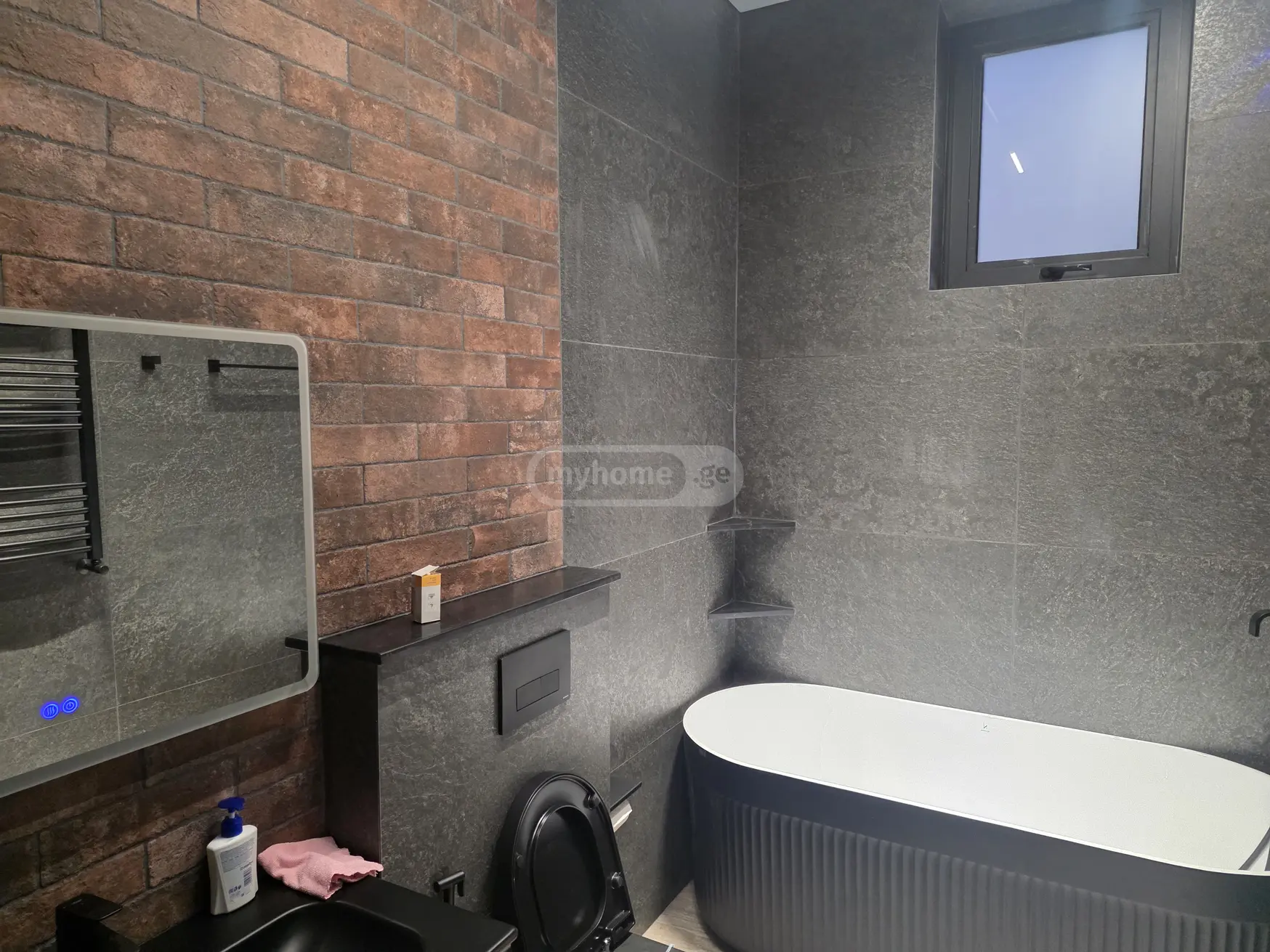 8 Room Private House For Rent In Lisi Lake view 7