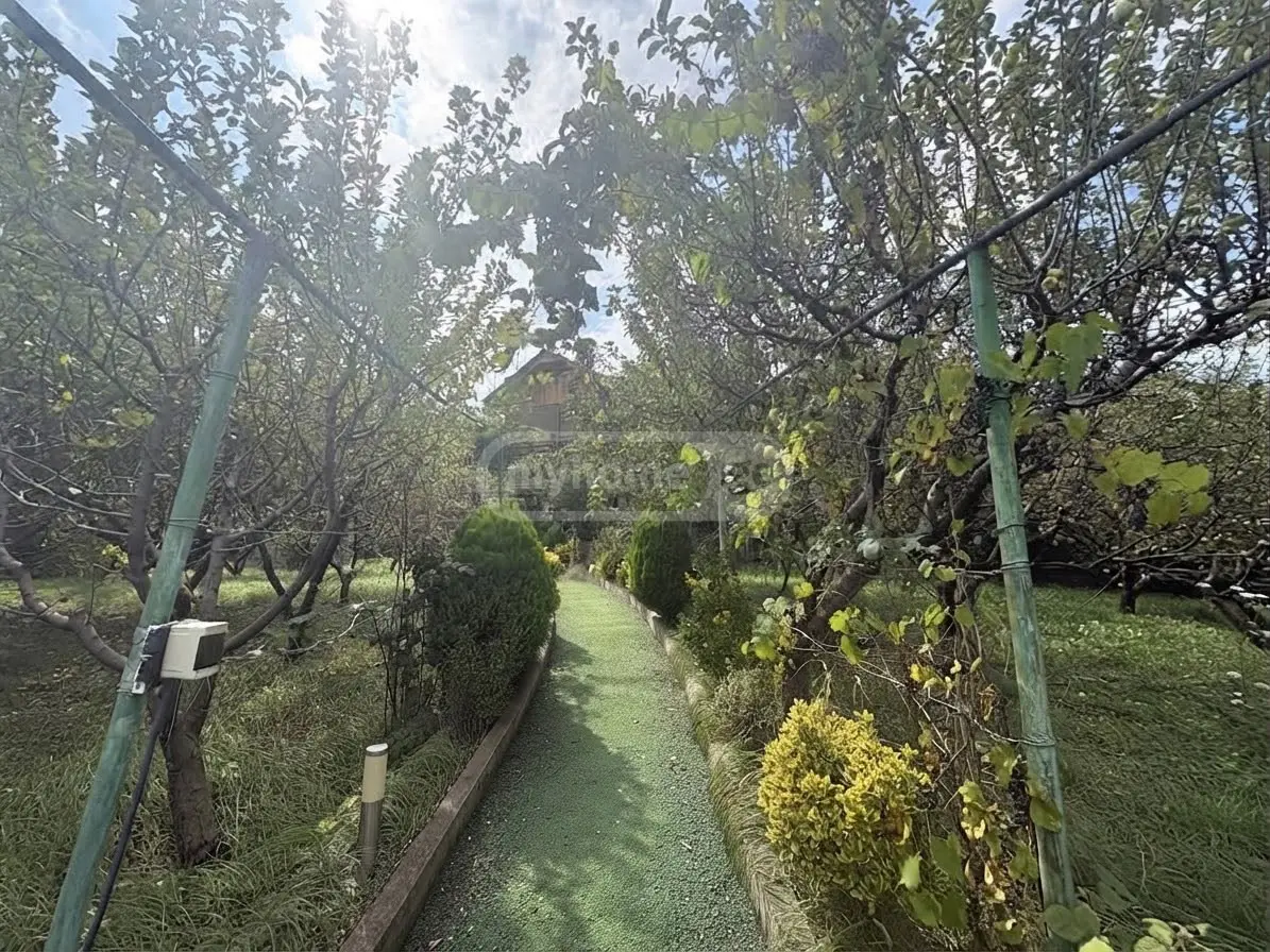 5 Room Country House For Sale view 15