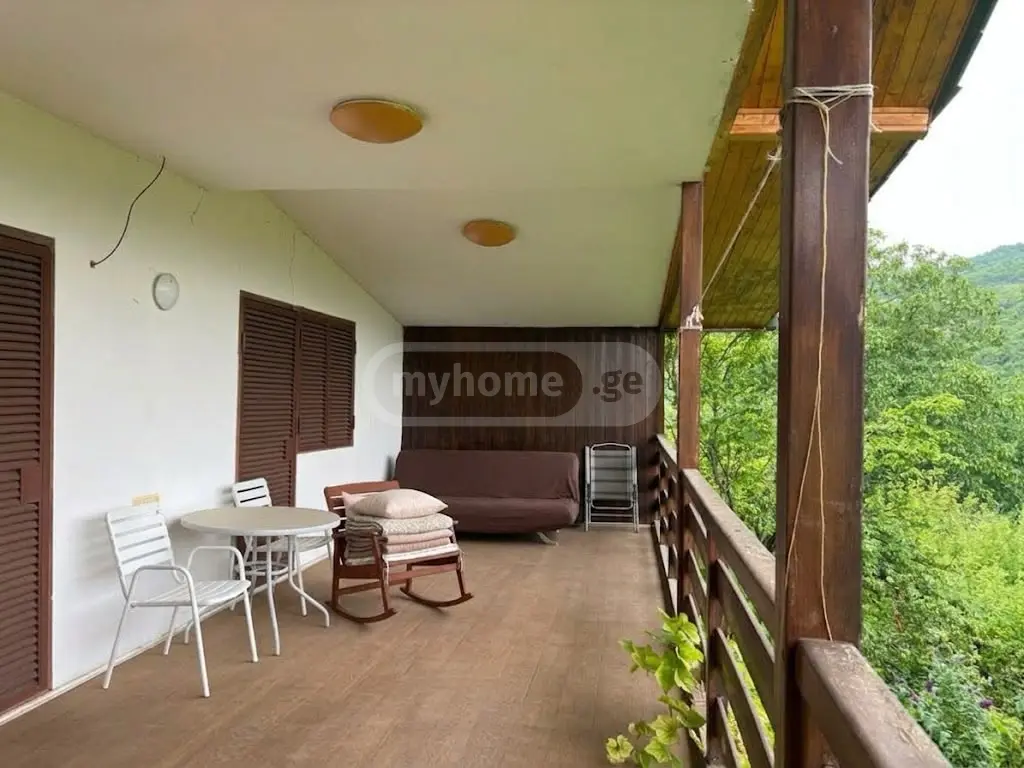 5 Room Country House For Sale view 2