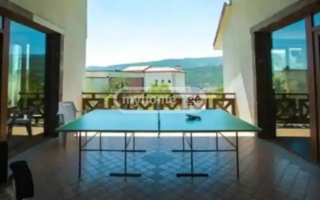 7 Room Private House For Sale view 3