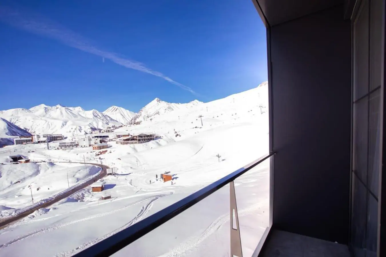 1 Room Hotel Daily Rent In Gudauri view 8