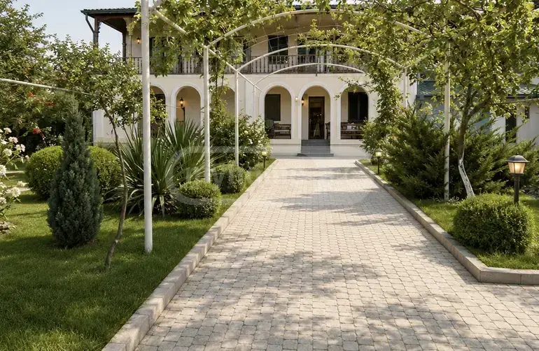 10+ Room Private House For Rent In Saguramo, In Mtskheta Municipality view 2