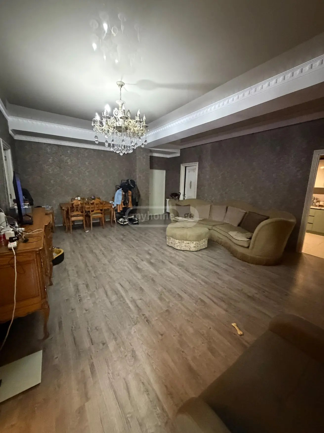 Продажа 4-комната Квартира view 7