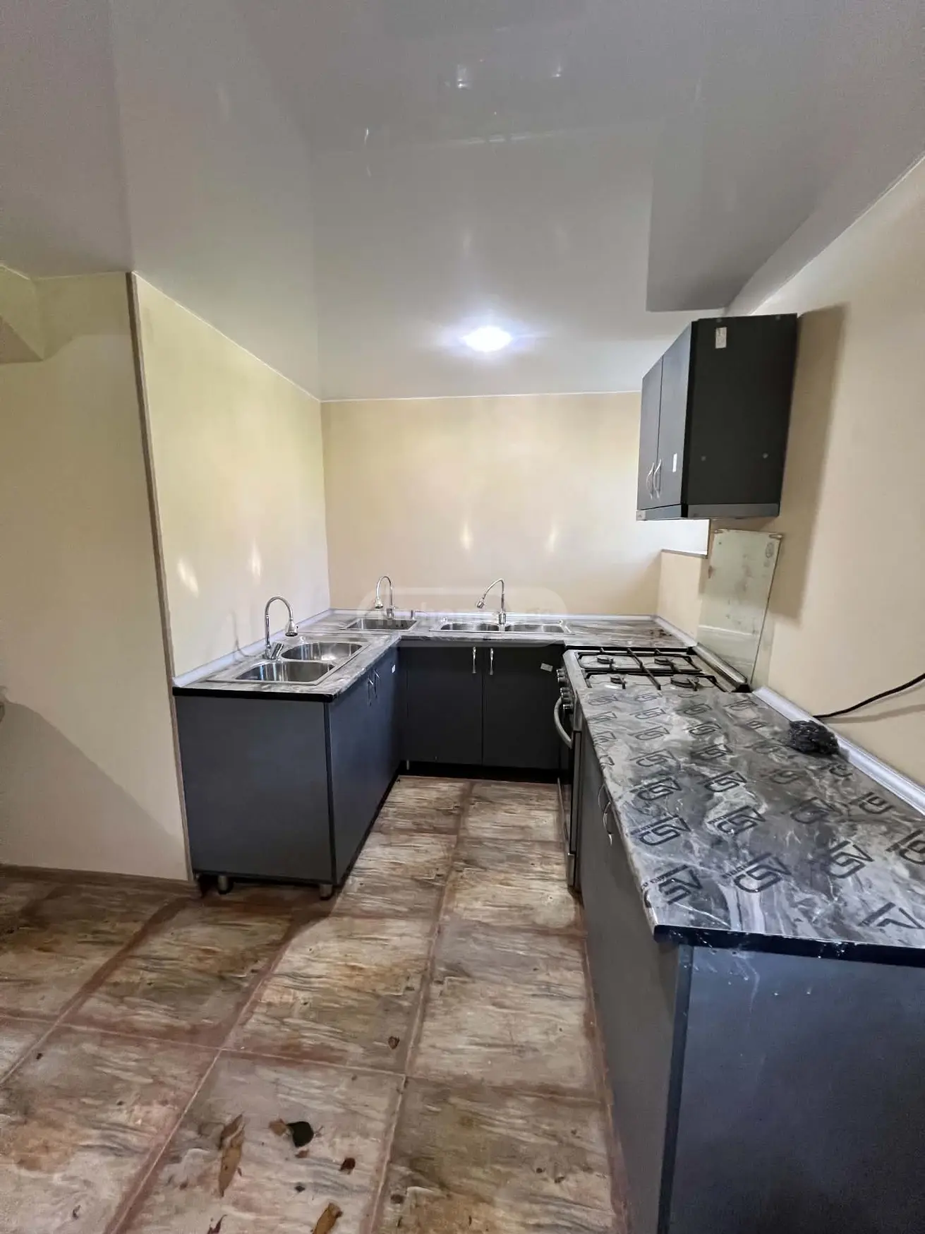 10+ Room Private House For Rent In Tskaltubo view 14