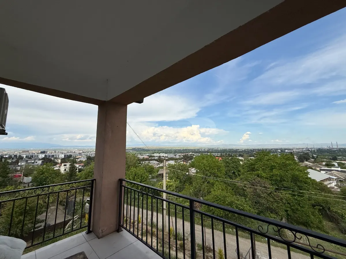 9 Room Private House For Rent In Rustavi view 1