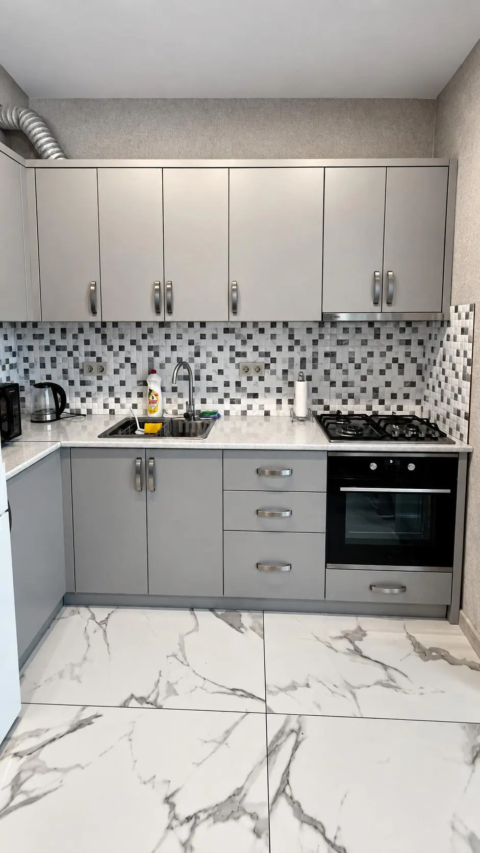 3 Room Apartment For Rent In Makhinjauri, In Batumi view 4