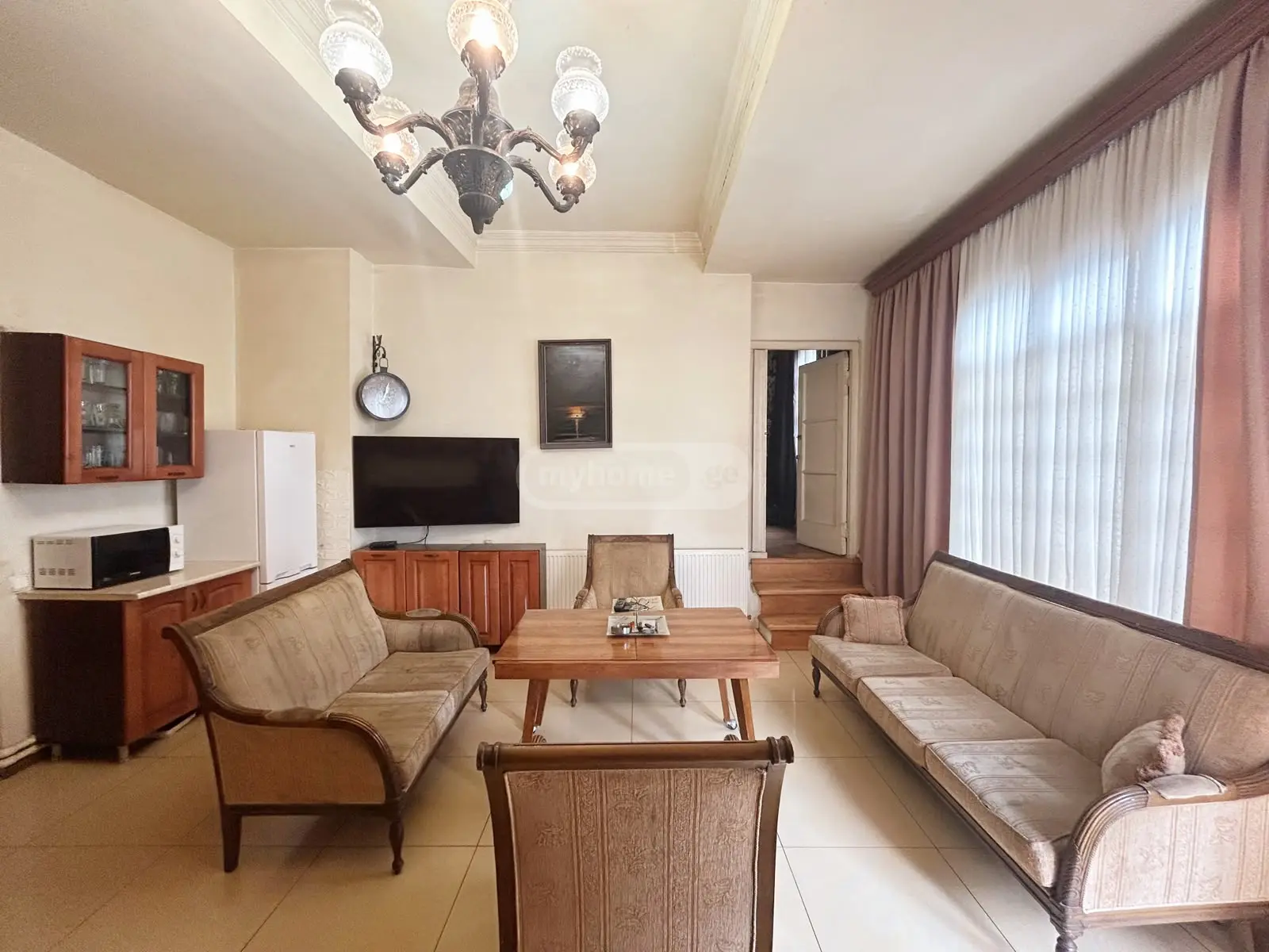 9 Room Apartment For Sale view 1