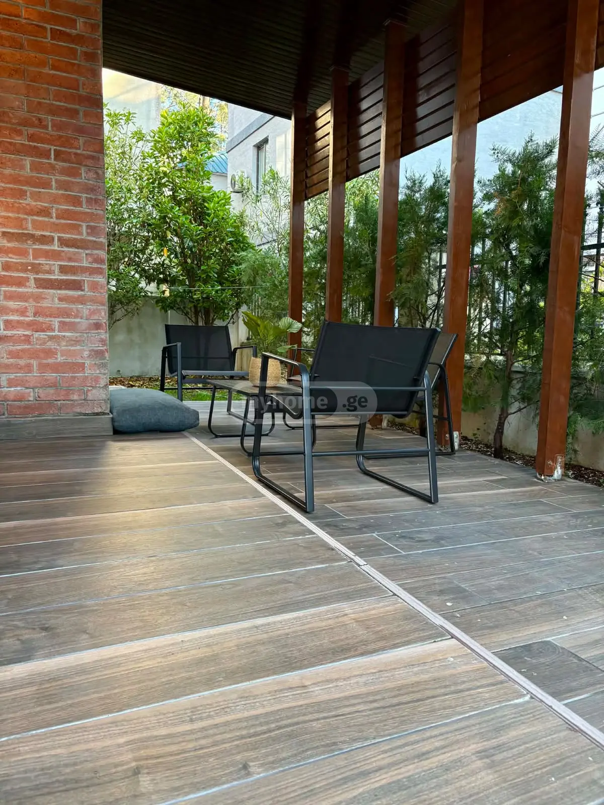 5 Room Private House For Sale view 3