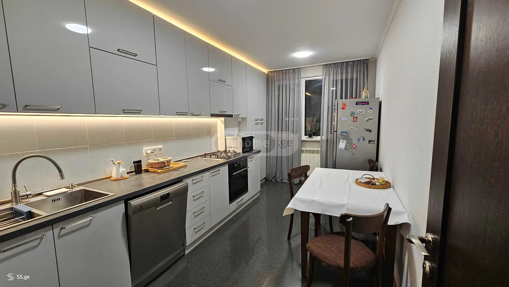 3 Room Apartment For Sale view 8