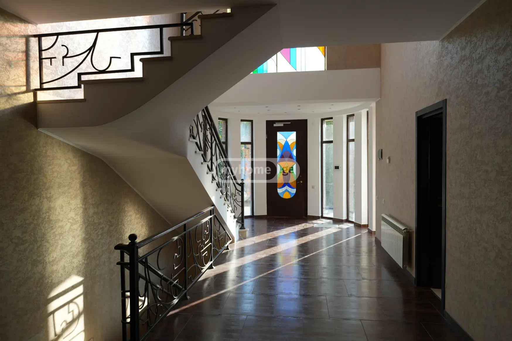 10+ Room Private House For Rent In Saguramo, In Mtskheta Municipality view 5