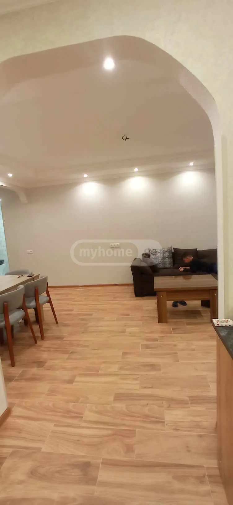 4 Room Apartment For Sale view 1